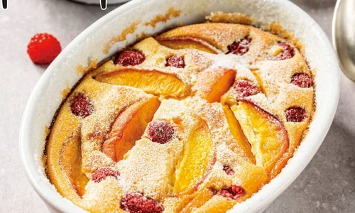 clafoutis de piersici jpg