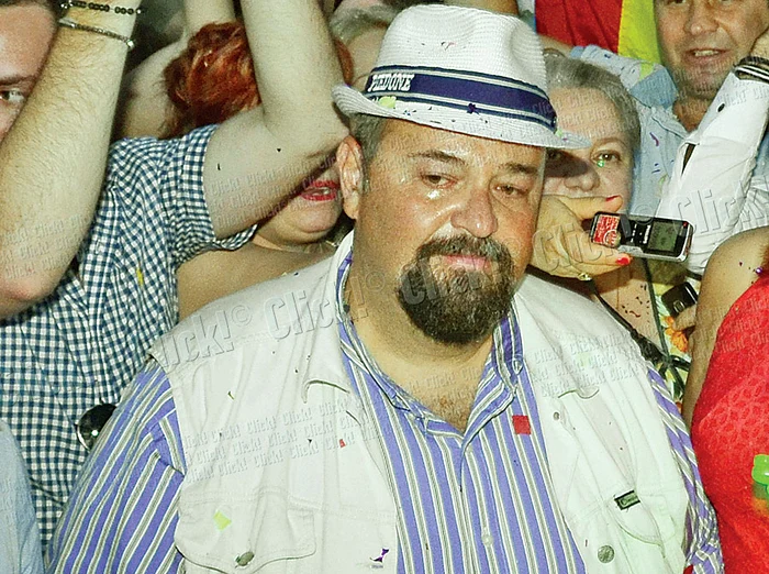 Piedone, după ce a izbucnit în lacrimi în seara alegerilor, sau şi primarii plâng...