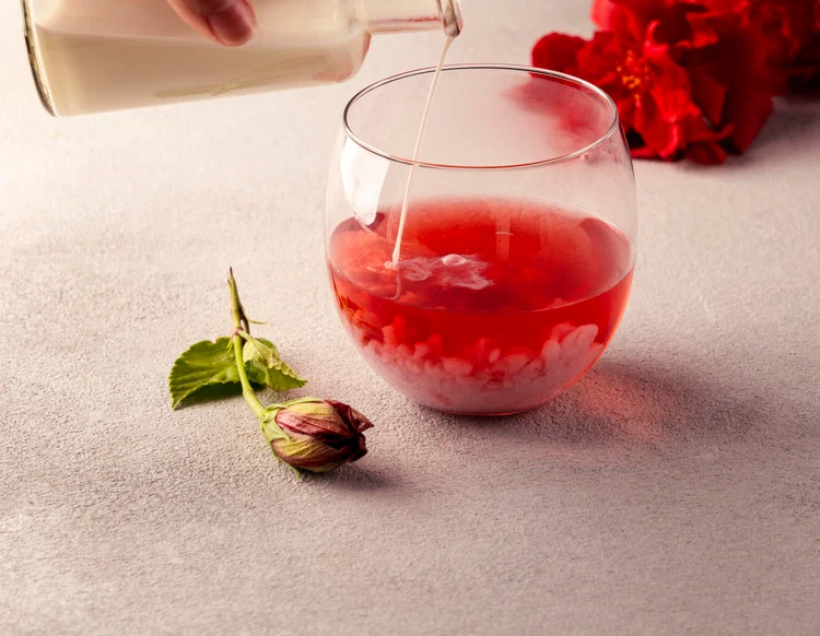 Trandafirata: parfumată, răcoritoare și preparată din ingrediente naturale Foto: Freepik 