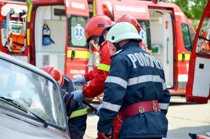 Pompierii au amendat sute de agenţi economici FOTO Adevărul