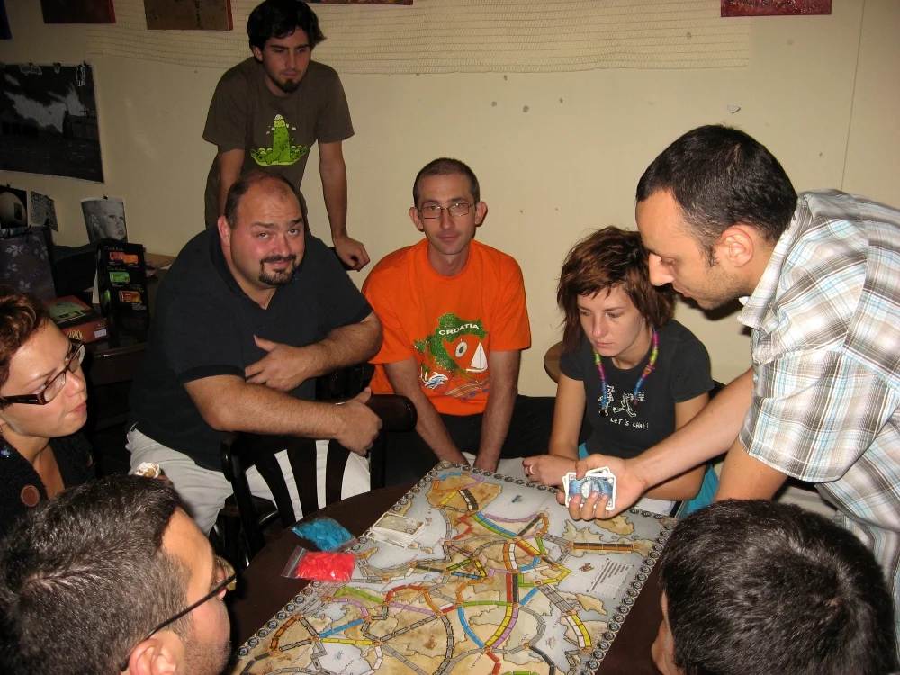 Întâlnirea pasionaţilor de jocuri pe tablă (boardgames) va avea loc luni seara. Foto: www.boardgames-blog.ro
