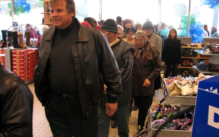 Aglomeraţie la încălţăminte