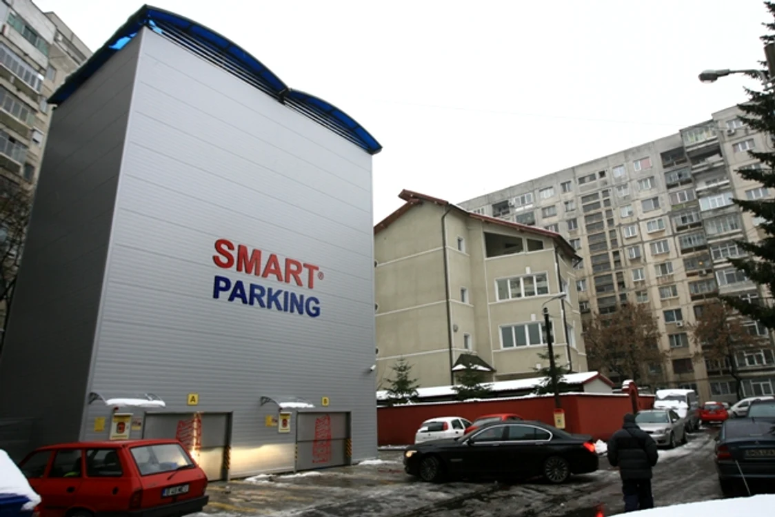 Aşa arată parcările inteligente amplasate pe strada Reveriei din sectorul 6