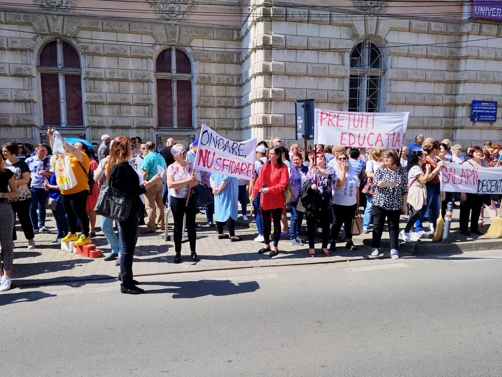 Au fost transmise mai multe mesaje FOTO Claudia Untaru