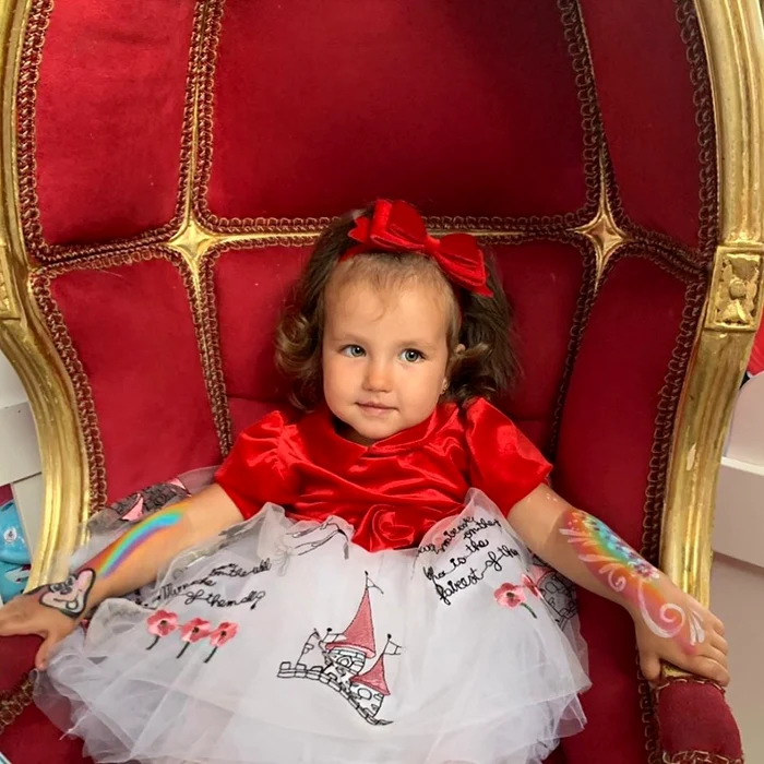 3 elena gheorghe fiica amelie nicole 4 jpg jpeg