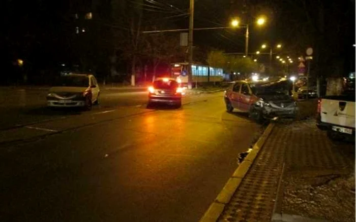 Accidentul în care au fost implicaţi şi cei doi edili s-a produs luni seară. FOTO telegrama.ro