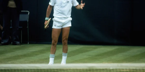 Jucătorul român Ilie Nastase la Wimbledon în 1978 1975 FOTO Guliver / Getty Images / Tony Duffy