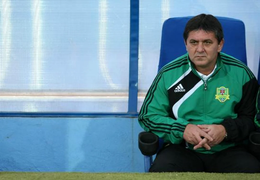 
    Marius Lăcătuş  