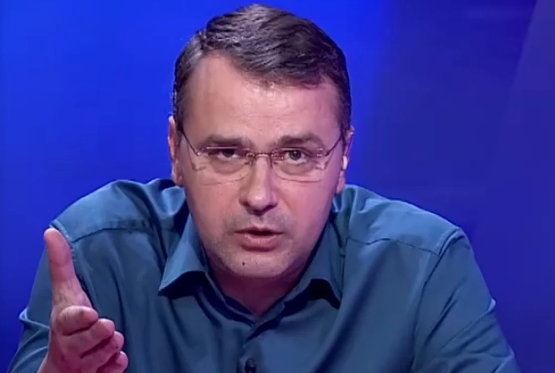 Vali Moraru, un jurnalist care refuză prostituţia profesională