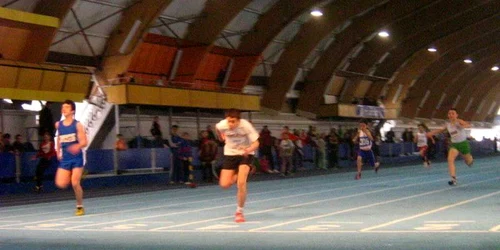 Concurenții au alergat pentru a accede în finalele de la București