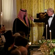 Prințul saudin Mohammed bin Salman   dineu Casa Albă foto epa efe jpg