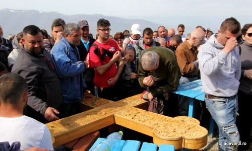 Drumul Crucii de la Straja  Foto Daniel Guță  ADEVĂRUL (1) JPG