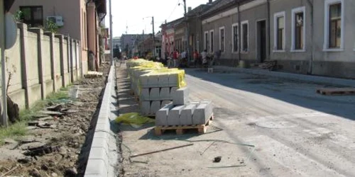 Autorităţile consideră că proiectul va fi terminat cu circa 8 luni mai devreme 