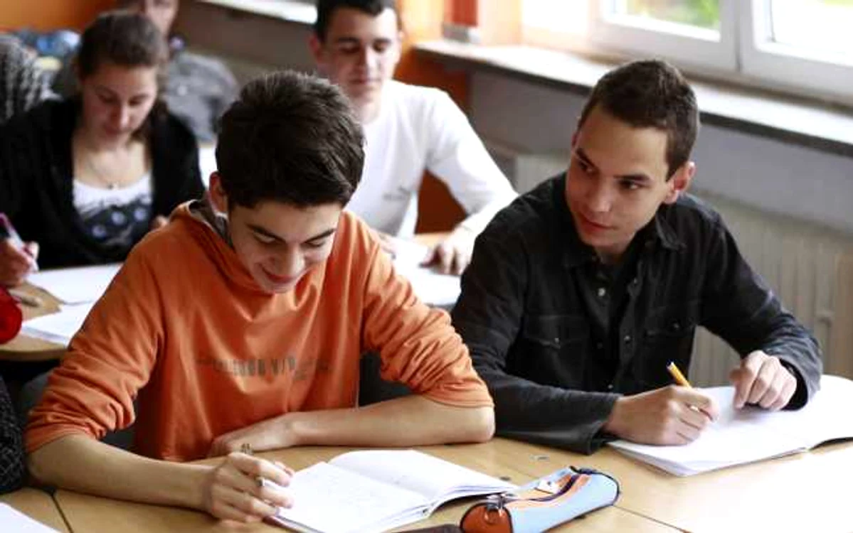 Elevii pot depune cererile începând din 1 aprilie Foto: Arhivă Adevărul