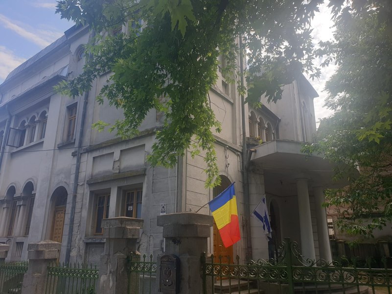 Sinagogă veche de un secol, transformată în spațiu cultural. O corală i-a redeschis porțile lăcașului de cult mozaic VIDEO