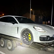 porshe panamera jpeg