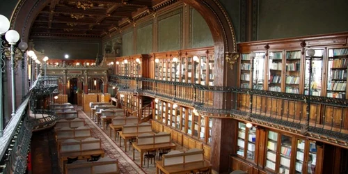 biblioteca iasi