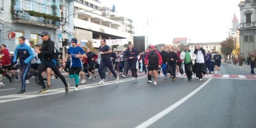 Crossul armatei a adunat la start peste 200 de persoane