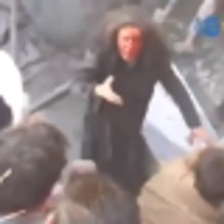 Captură video cu Farkhunda Malikzada înainte să fie omorâtă// Photo source:WikiCommons