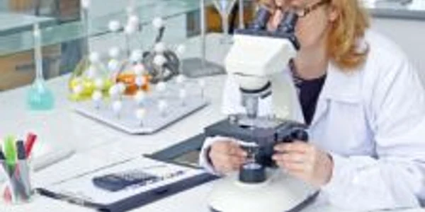Analiza firului de păr relevă excesul sau insuficienţa mineralelor din organism
