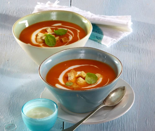 Piquant tomato soup with yoghurt jpeg