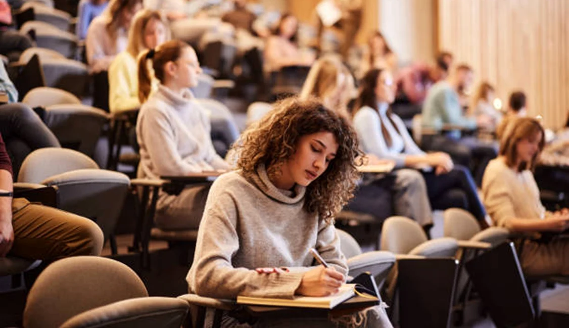 Facultatea din România în care aproape 100% dintre absolvenţi îşi găsesc job / foto: iStock