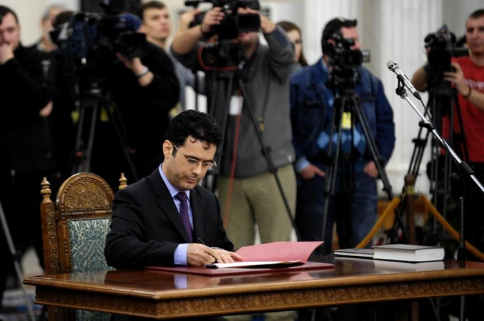 Remus Pricopie participă la premierea elevilor de 10 de la Brăila. FOTO: ADEVĂRUL