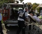 O evreică rănită este preluată de medici