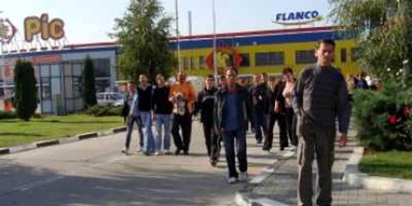 Piteşti: Angajaţii PIC au protestat şi astăzi