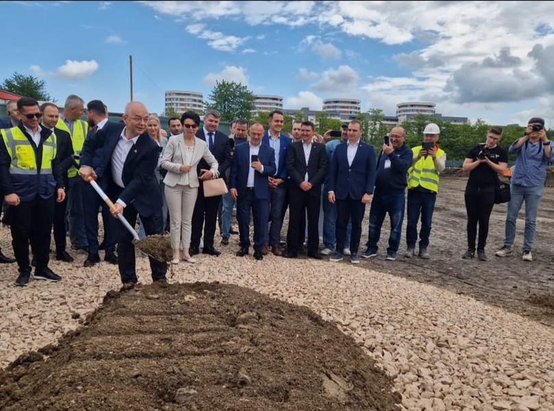 Odiseea Centurii Metropolitane Cluj: 9 ani de întârzieri, două licitații eșuate, un contract reziliat și un proiect luat din nou la bucată