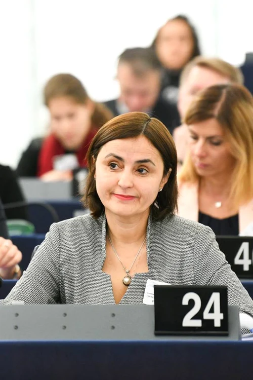 Luminiţa Odobescu e pe poziţia a 6-a în Top 20 al femeilor de la Bruxelles, realizat de Politico. FOTO Facebook Luminiţa Odobescu