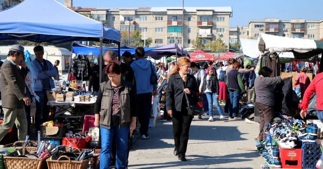târgul veterani din Turnu Severin FOTO Alexandra Georgescu 
