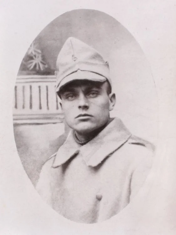 Zaharia Stancu, soldat în Regimentul 6 Roșiori, 1925. Foto: wikipedia commons