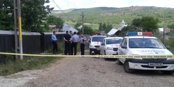 Un tanar care a vrut sa violeze o femeie de 58 a omorat-o apoi cu lovituri de sapa. Crima comuna Plopana