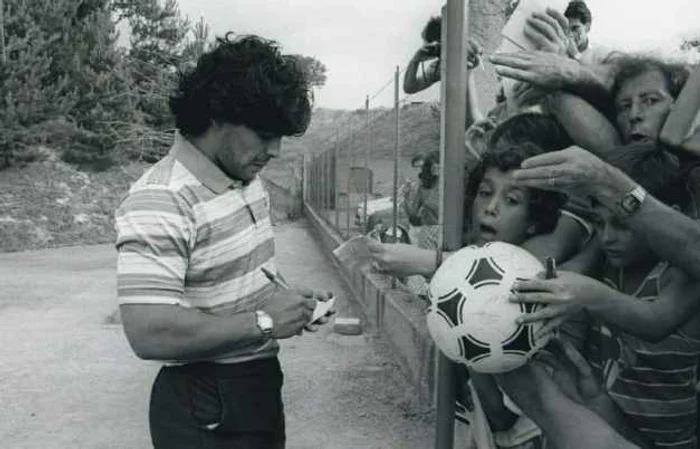 Maradona, o legendă a fotbalului Arhivă