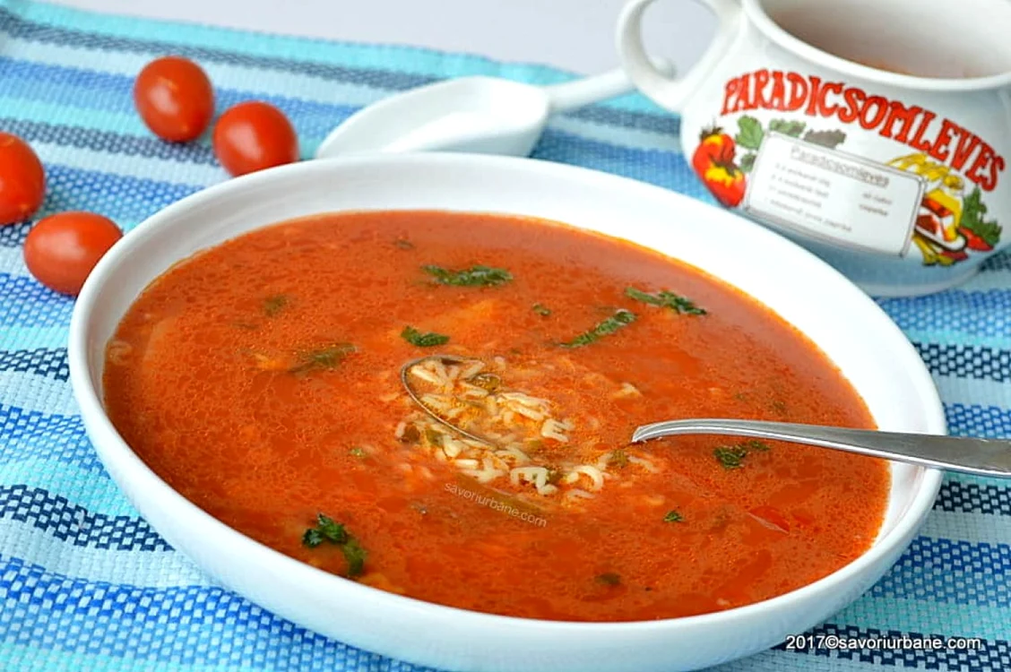 Supa de roşii, un preparat delicios FOTO savoriurbane.ro