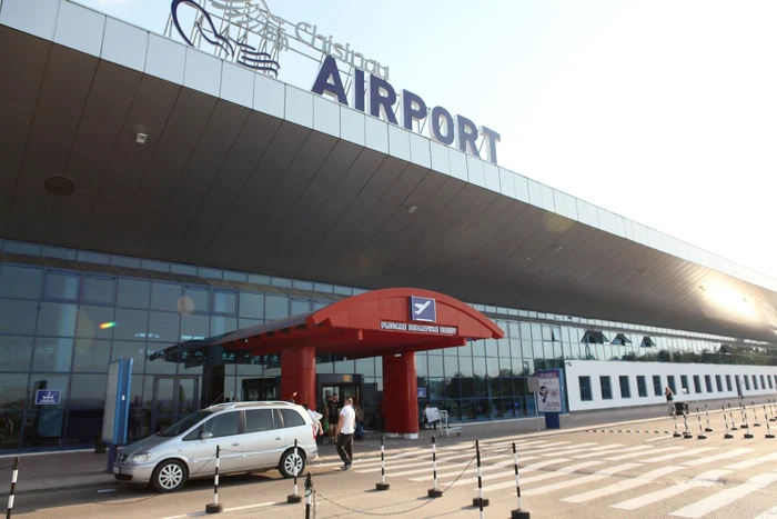 Statul propune spre concesiune activele Aeroportului Chişinău şi terenul aferent FOTO: Dumitru Goncear