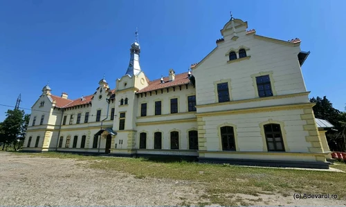 Gara municipiulu Brad Foto Daniel Guță ADEVĂRUL (3) jpg