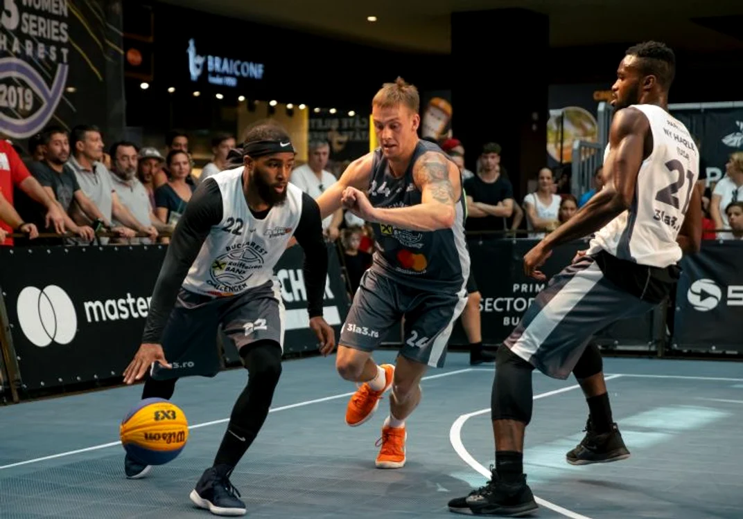 
    Sezonul de baschet 3x3 s-a mutat în mediul virtual  