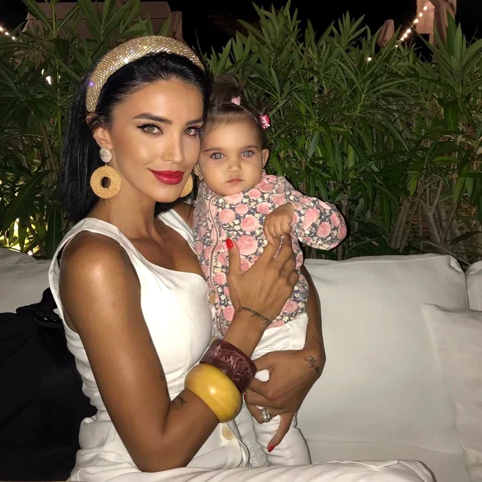 8 adelina pestritu si fiica sa jpg jpeg