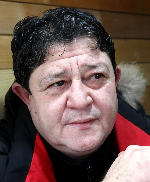 Constantin Bogdan, vânzător