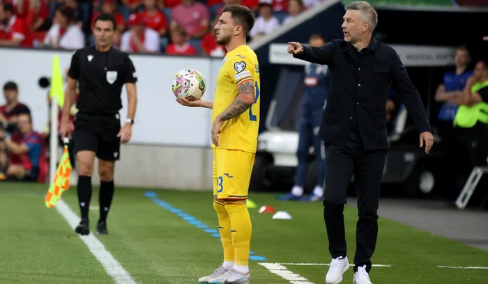 Edi Iordănescu (dreapta) a stârnit reacții vehemente în fotbal (FOTO: Sportpictures)