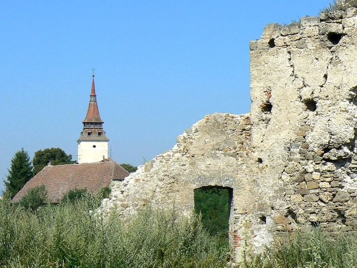 Cetatea este principalul obiectiv turistic din Feldioara