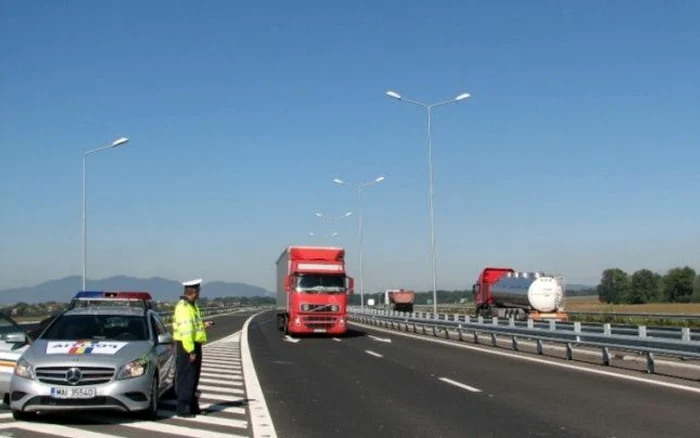 Click! îţi arată principalele reguli rutiere în Ungariafoto: adevarul.ro