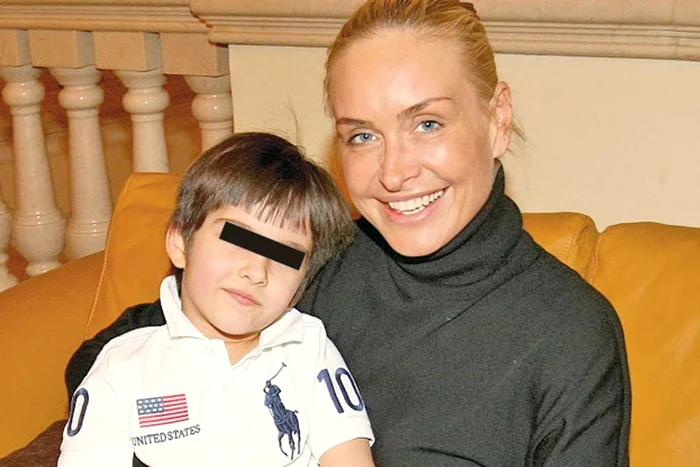 Mihai şi Claudia se cunosc de foarte mulţi ani, din Craiova, oraşul lor natal