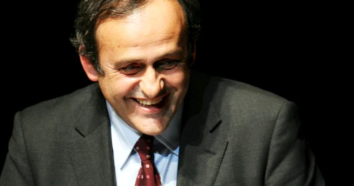Platini face o analiză la sânge a arbitrajului european