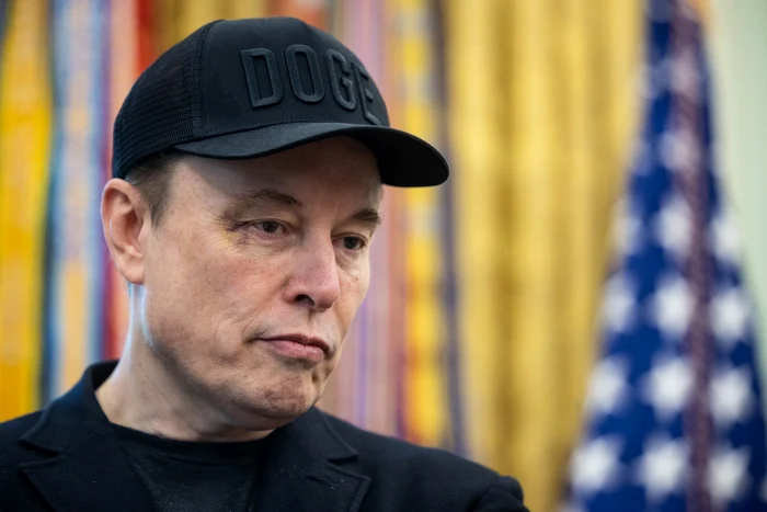 VIDEO Cum explică Elon Musk vânătaia de la ochi. „Nu eram în apropierea Franței”