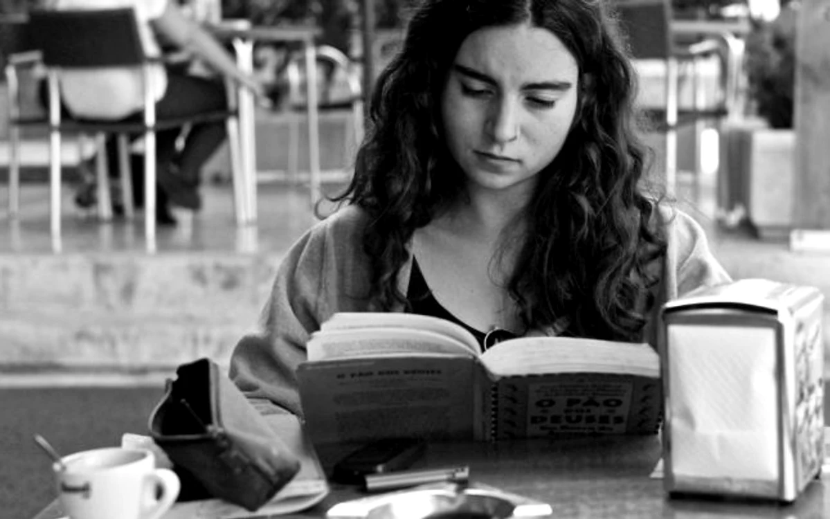 Se ştie că
femeile sunt cele mai mari cititoare, dar, iată, sunt şi cele mai mari scriitoare