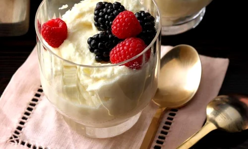 mousse de ciocolata alba jpeg