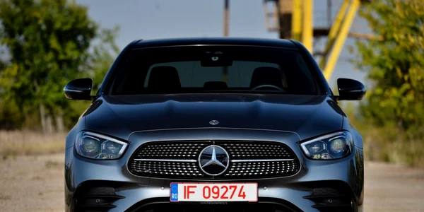 Mercedes E 200